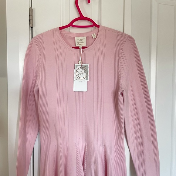 Ted Baker RIBBED PEPLUM SWEATER IN Light Pink-Size 8-10 - Picture 4 of 4